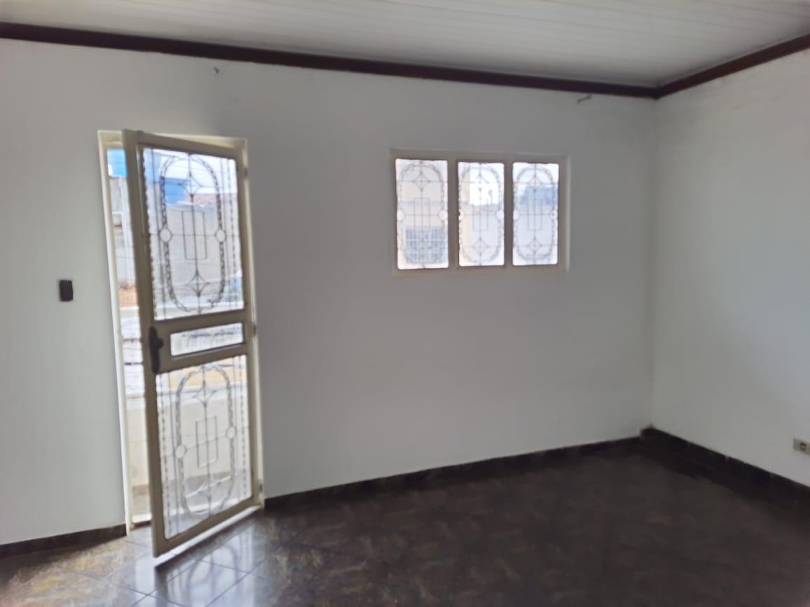 Casa, 3 quartos, 240 m² - Foto 18
