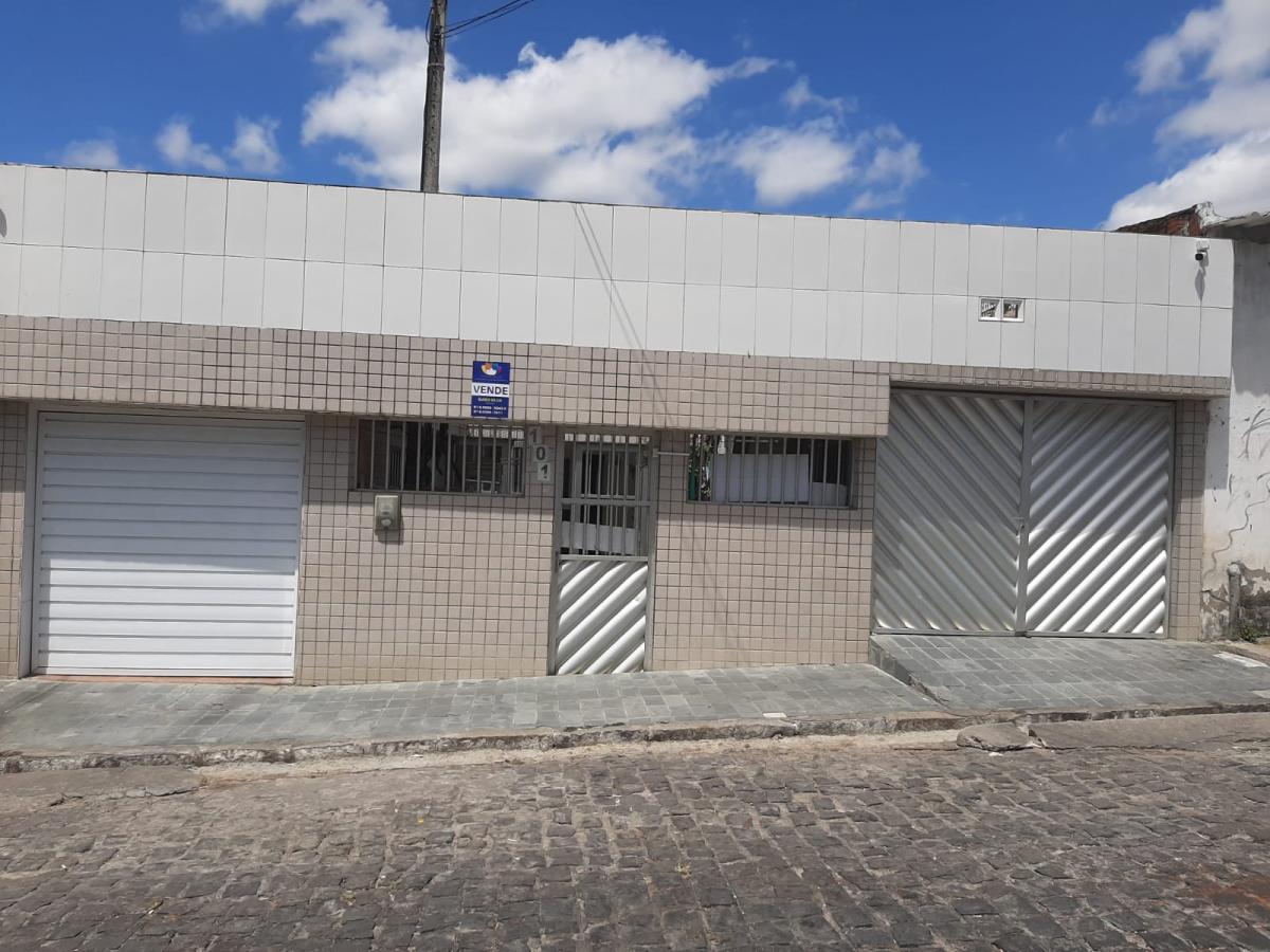 Casa, 4 quartos, 200 m² - Foto 1