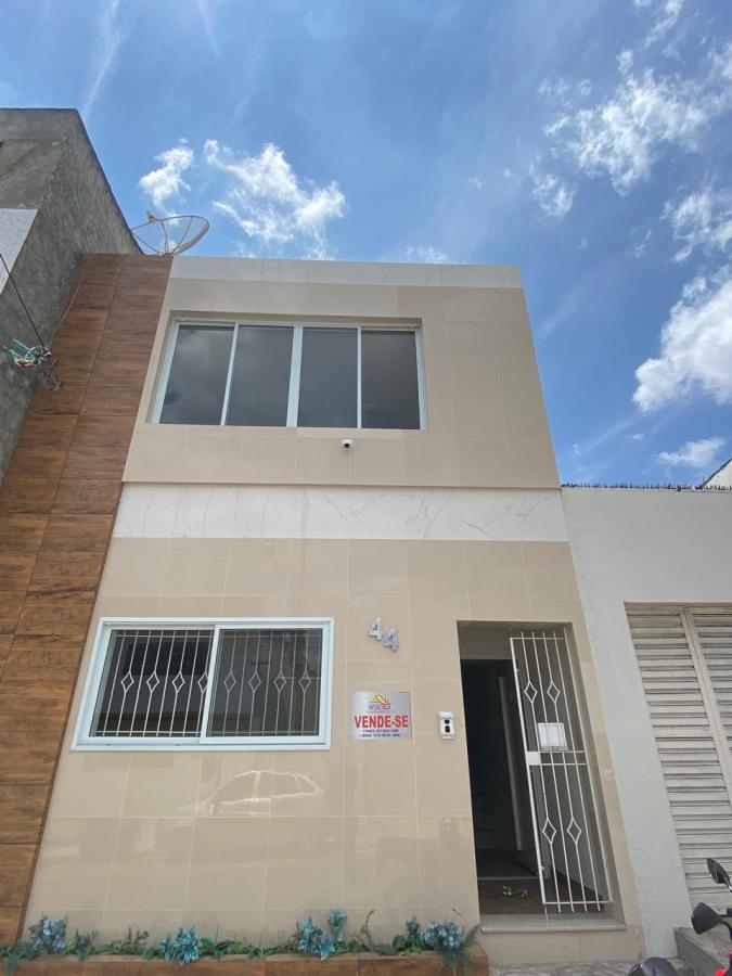 Casa, 4 quartos, 148 m² - Foto 1
