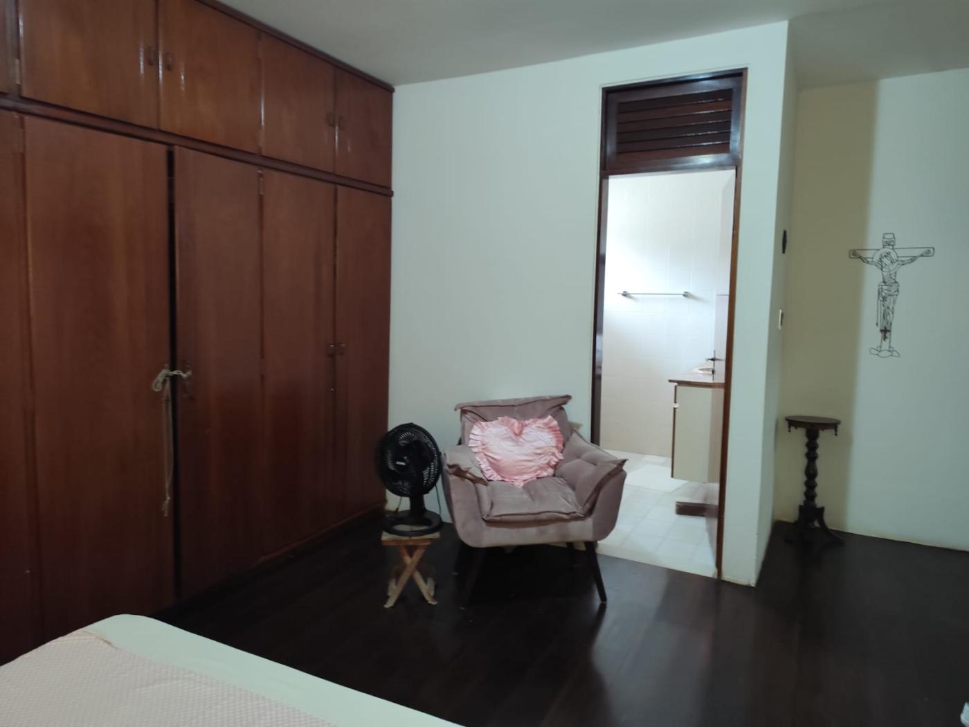 Casa, 3 quartos, 210 m² - Foto 9