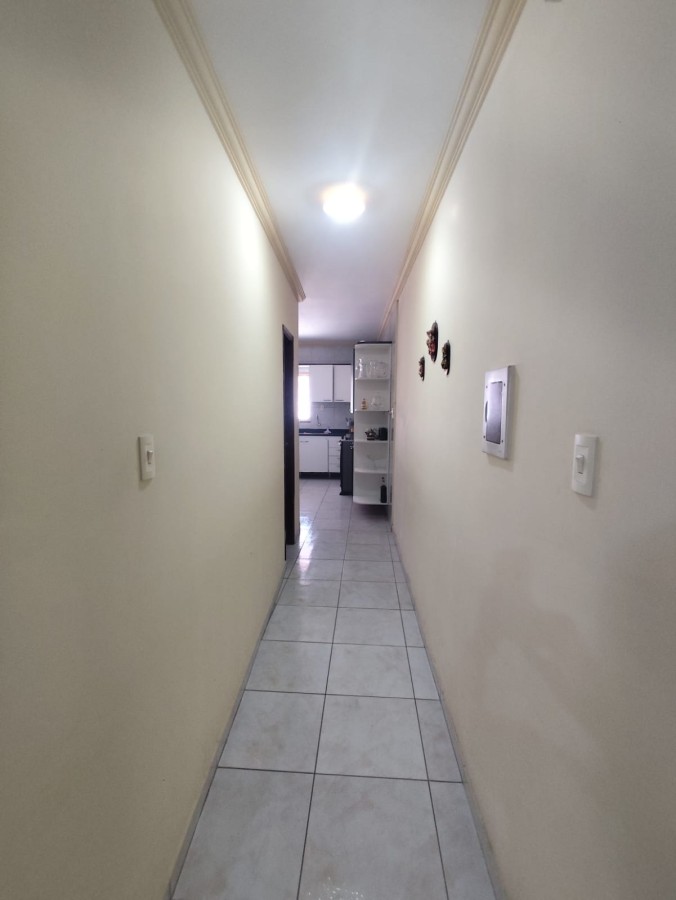 Casa, 5 quartos, 210 m² - Foto 4