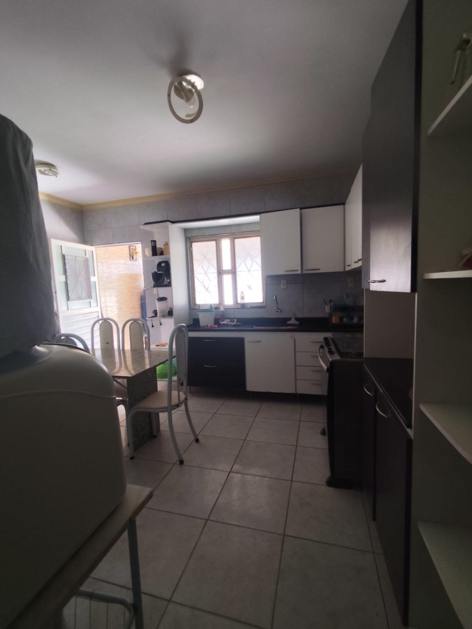 Casa, 5 quartos, 210 m² - Foto 6