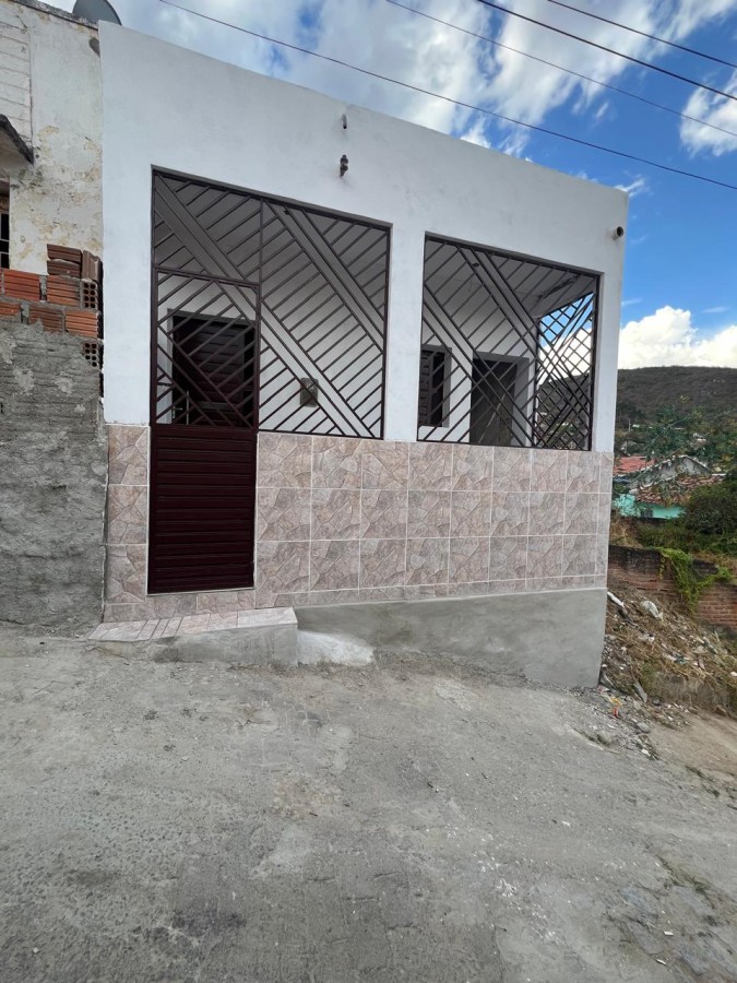 Casa, 2 quartos, 80 m² - Foto 1