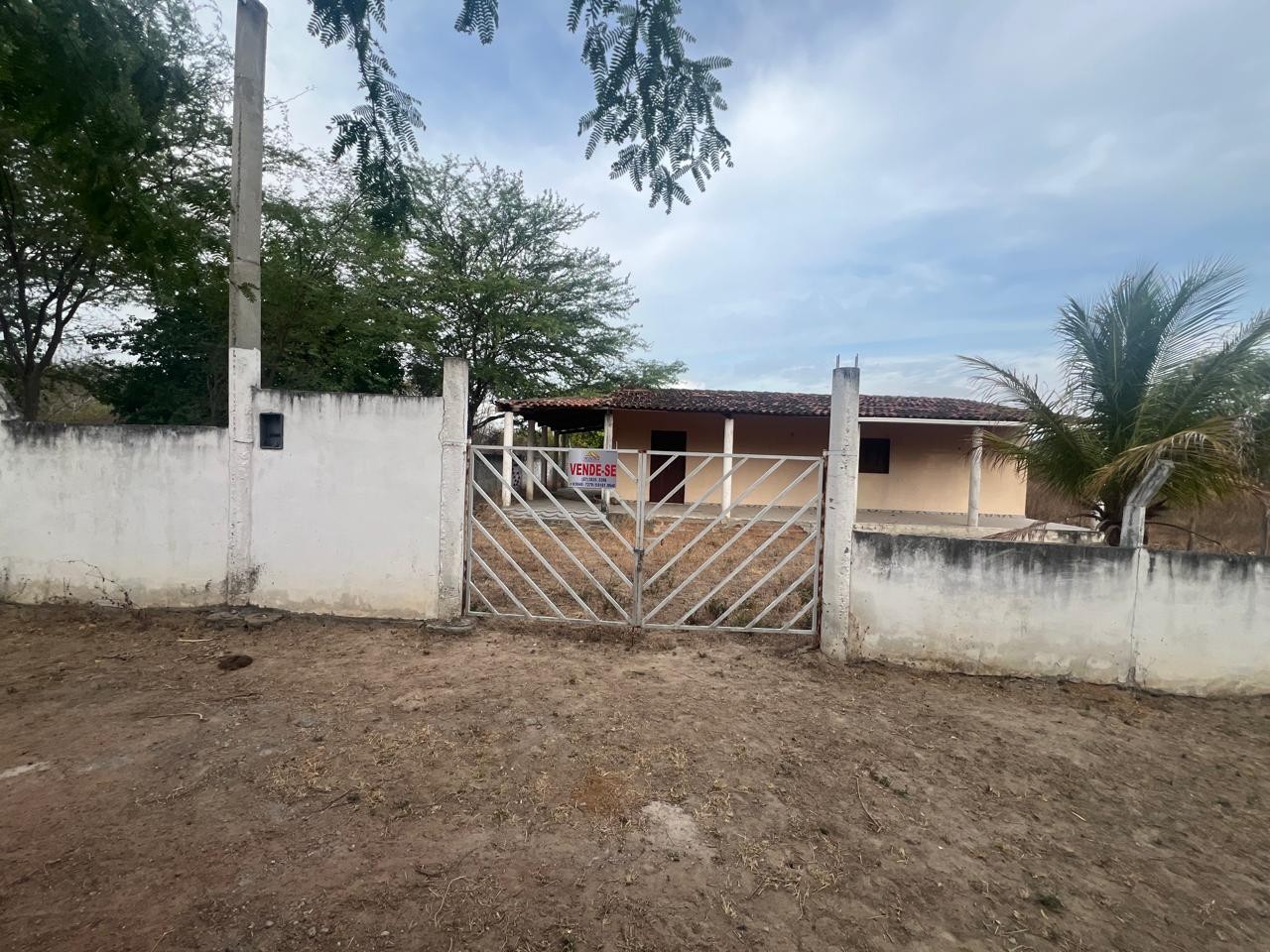 Chácara, 3 quartos, 1000 m² - Foto 1