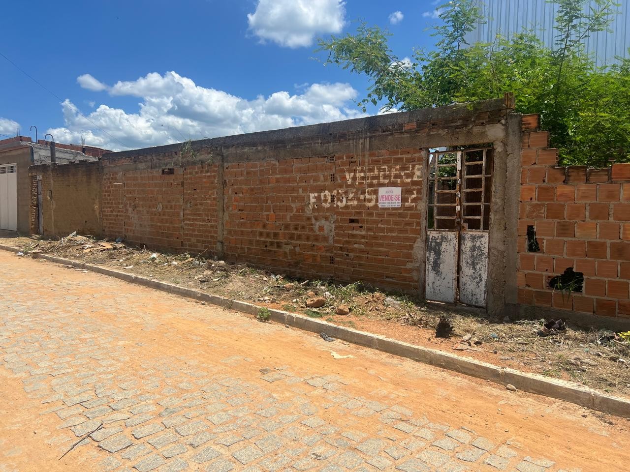 Terreno, 210 m² - Foto 1
