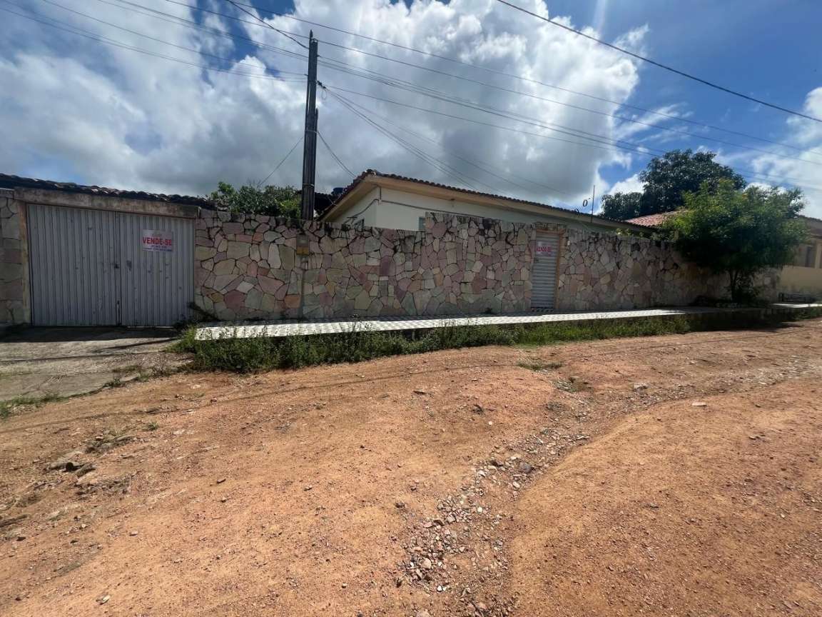 Casa, 5 quartos, 230 m² - Foto 1