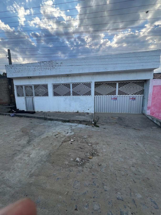 Casa, 3 quartos, 236 m² - Foto 1